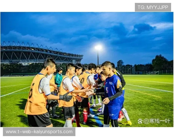足球联赛推动俱乐部青训成果的第三方评估与展示，足球青训俱乐部运营